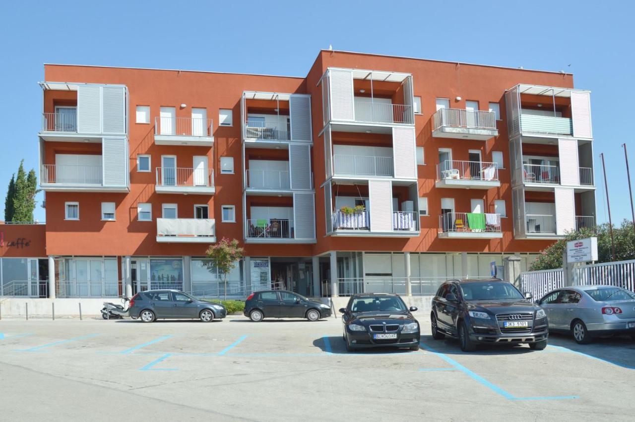 Apartment Riva Sea View Umag Luaran gambar